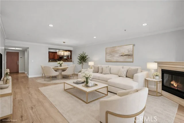 1878 Greenfield Avenue #204 photo 2