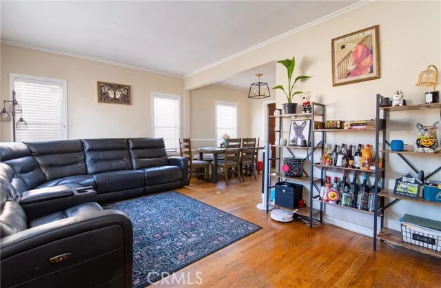 482 E 59th Street photo 3