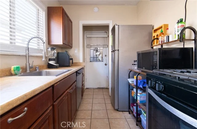 482 E 59th Street photo 5