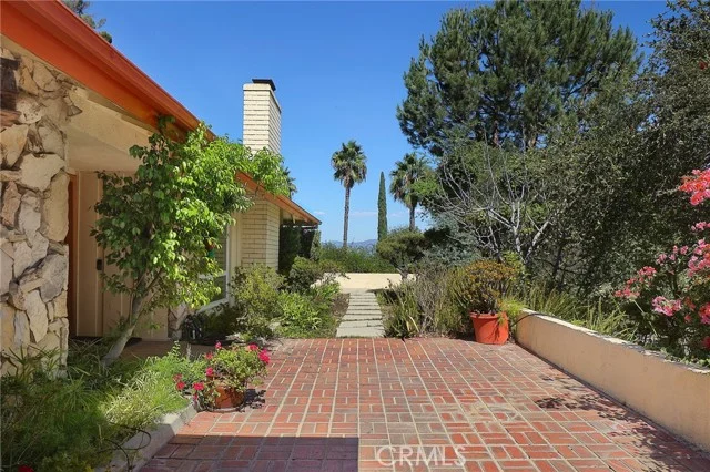 3433 Green Vista Drive photo 2
