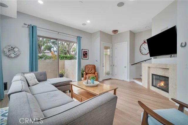 307 Kansas Street #A photo 4