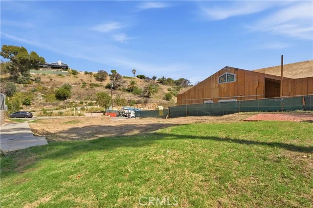 819 Jacon Way photo 4