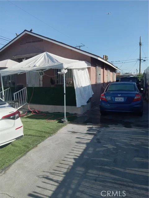 233 W 109th, Los Angeles