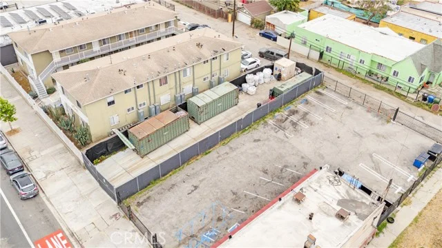 1550 W Florence Avenue photo 2