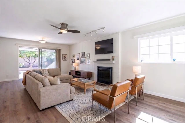 1546 W 186th Street photo 4