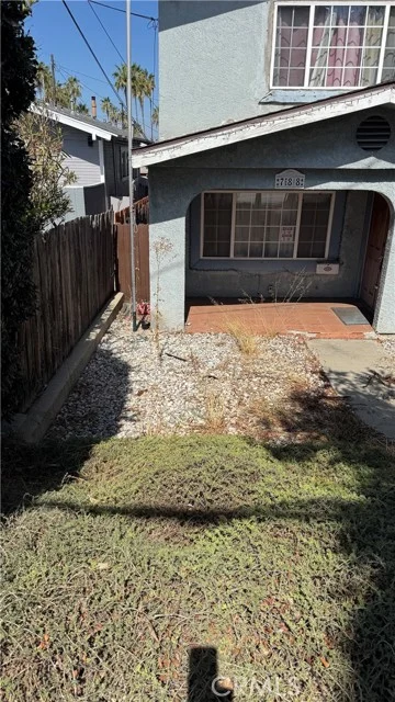 788 W 1st Street photo 2