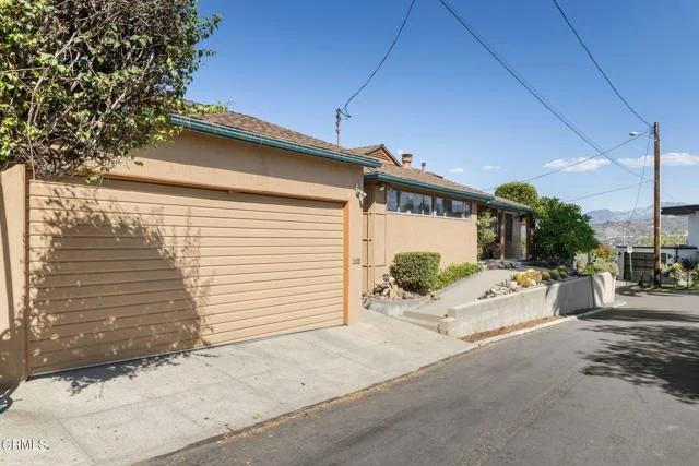 1105 Olancha Drive photo 3