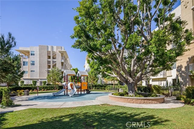 5530 Strand #201 photo 4