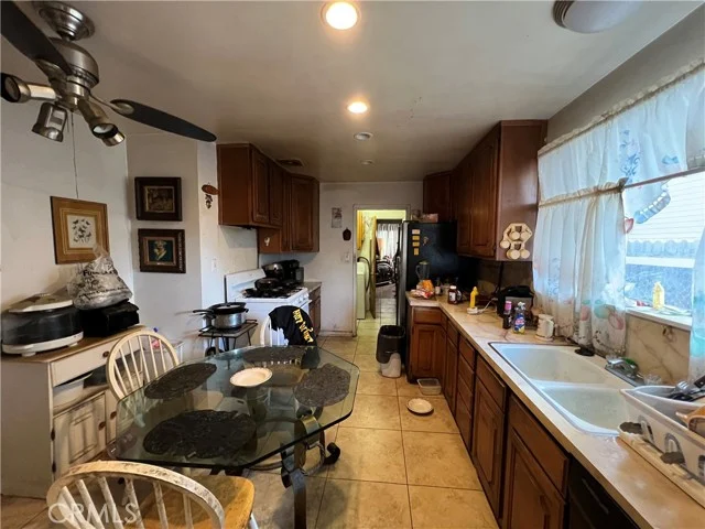 3013 Halldale Avenue photo 4