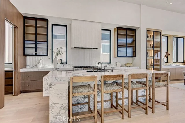 1404 Manhattan photo 5