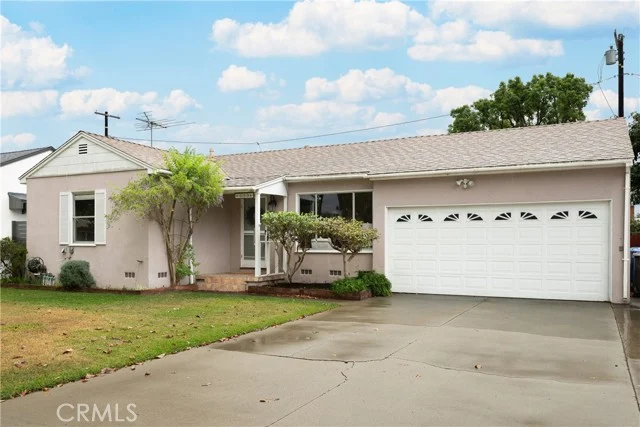 5536 E Conant Street photo 3