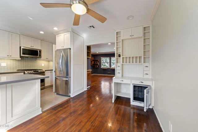5886 Bowcroft Street #4 photo 3