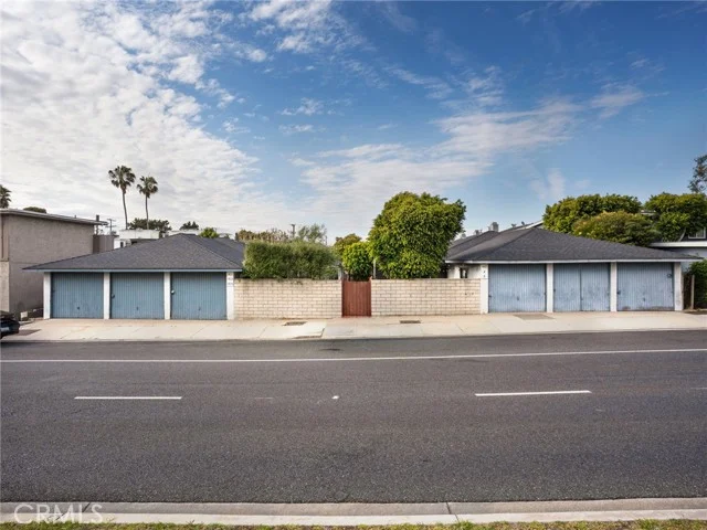 1417 Manhattan Beach photo 3