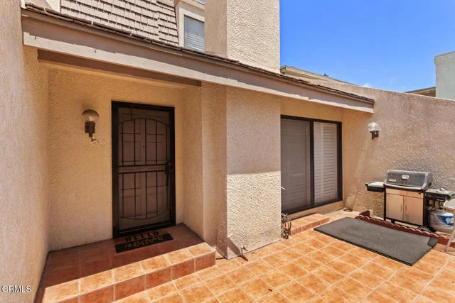 18409 Collins Street #F photo 3