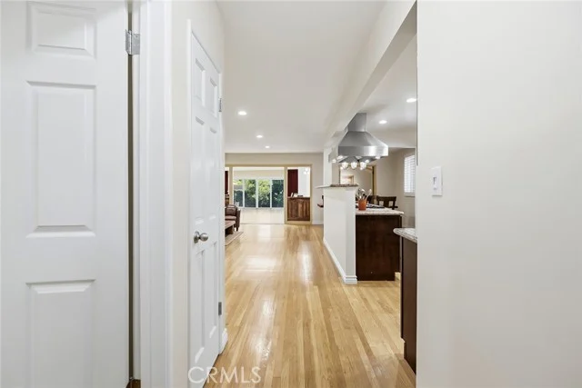 13616 Delano photo 4