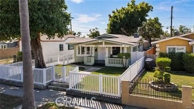 5215 S Van Ness photo 2
