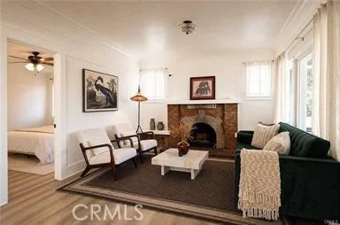 5215 S Van Ness photo 4