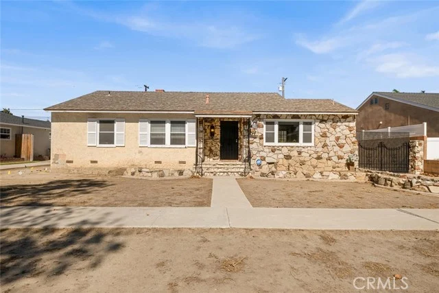 5921 E Rosebay E photo 4