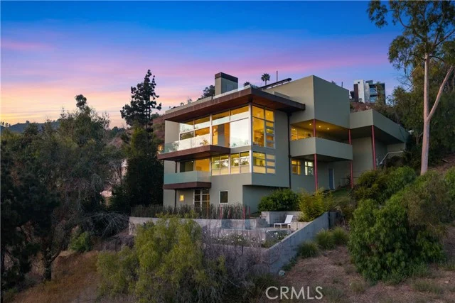21826 Castlewood Drive, Malibu