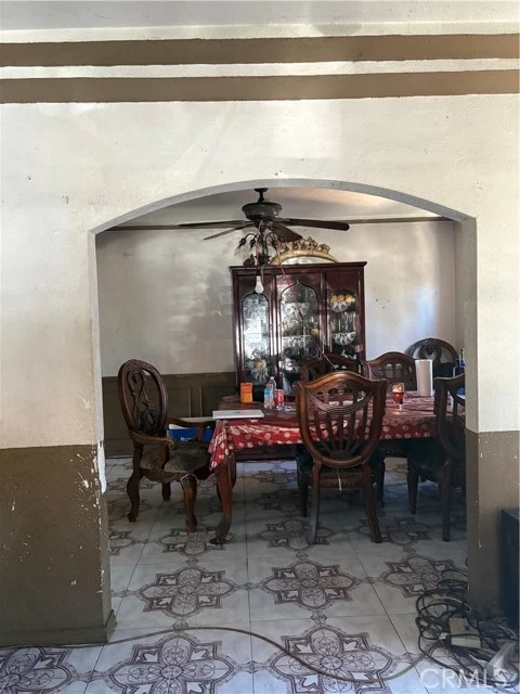450 E 70th photo 4