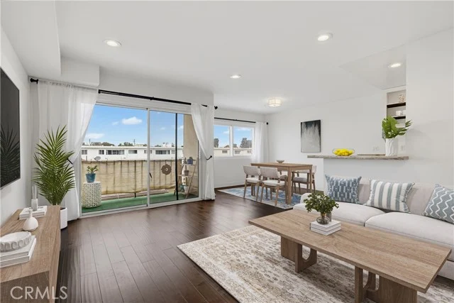 8738 Delgany #301 photo 3