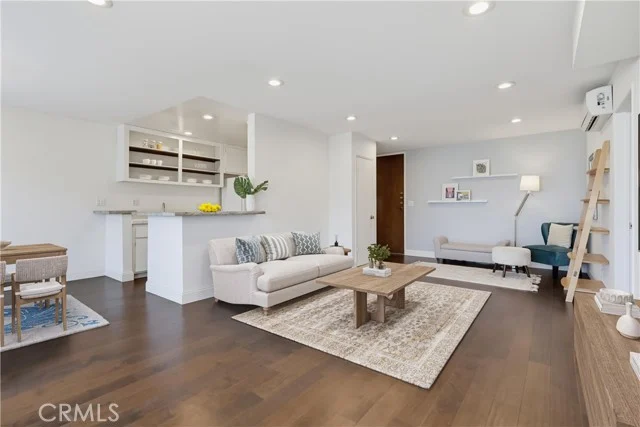 8738 Delgany #301 photo 5