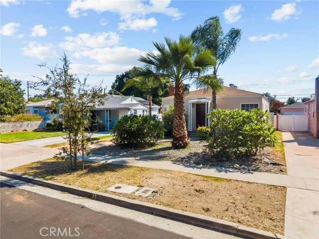 1733 S Carmelina Avenue photo 1