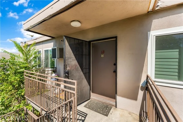 7135 Coldwater Canyon Avenue #16 photo 3