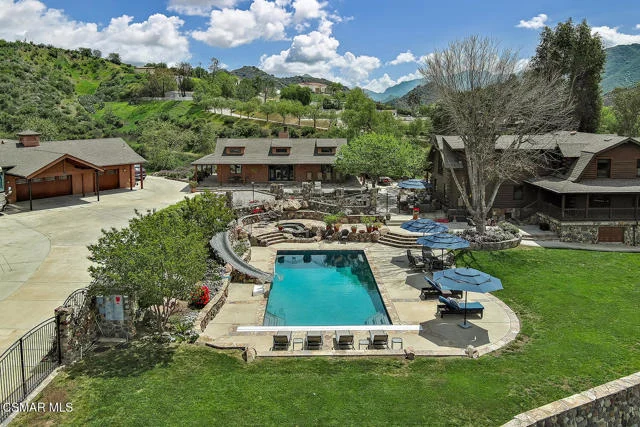 3030 Triunfo Canyon Road photo 2