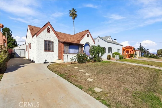 7819 Dalton photo 2