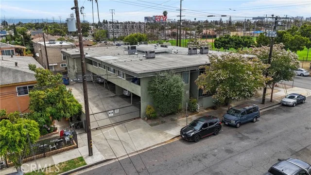 500 S Inglewood photo 5