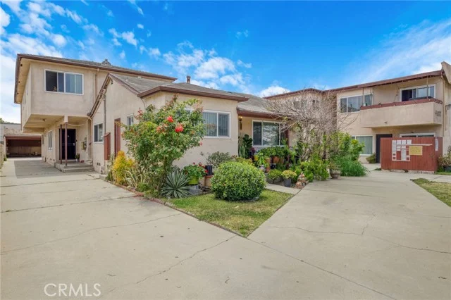 4928 Lennox photo 2