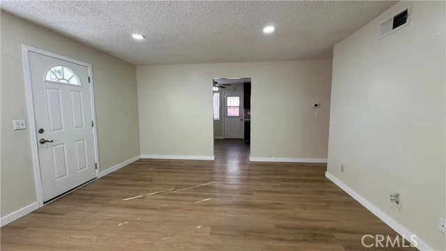 5242 Linden Avenue photo 5