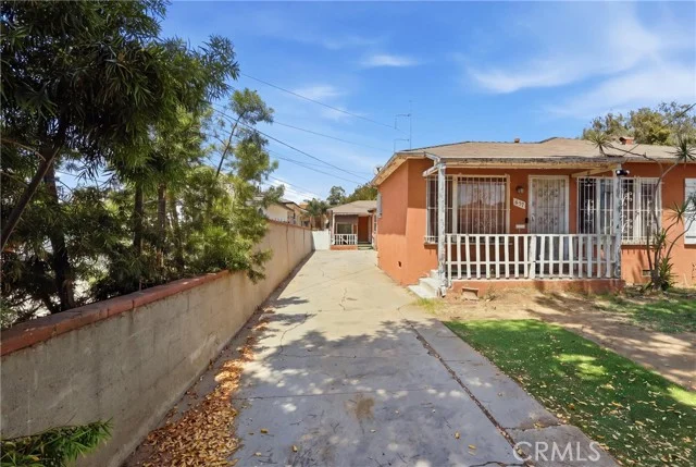 637 Hill Street photo 3