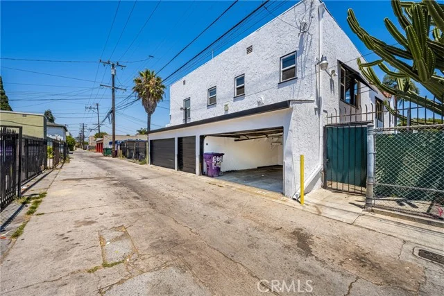 -1871 Pacific Avenue photo 5