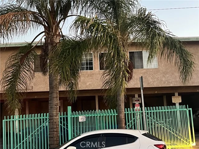 W. 104th Street, Los Angeles
