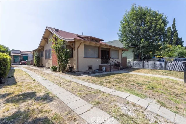 206 S Soto, Los Angeles