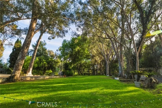 16 Johns Canyon Road photo 5
