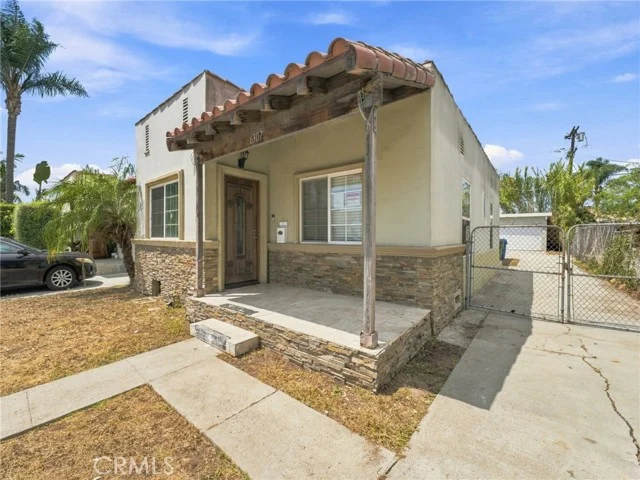 6307 S Harcourt Avenue, Los Angeles