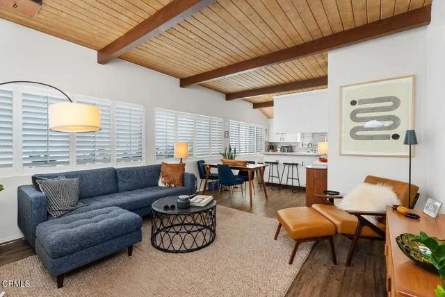 60 Bennett Avenue photo 3