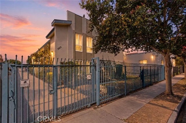 3823 Wisconsin, Los Angeles