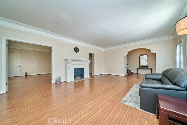 727 Crenshaw photo 5