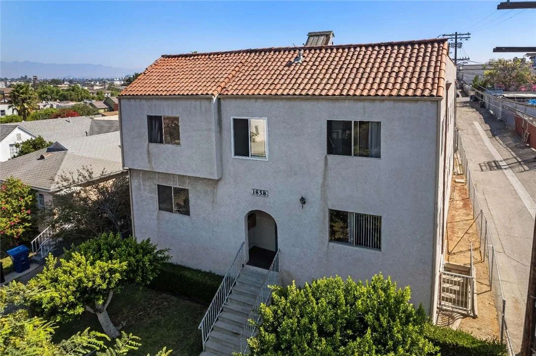 1858 S Orange Drive photo 2
