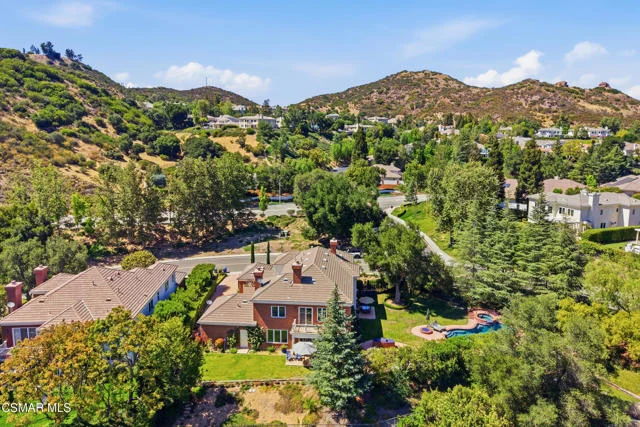 210 Lake Sherwood Drive photo 5
