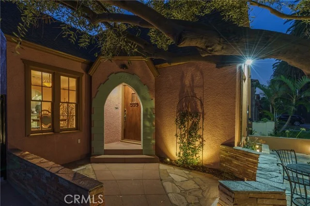 2015 San Francisco Avenue photo 3