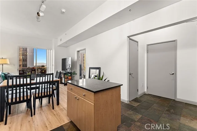 488 E Ocean #809 photo 5