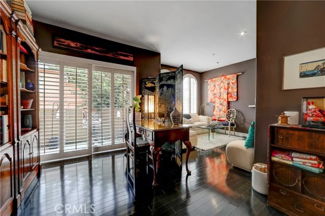 12060 Hoffman #107, Studio City