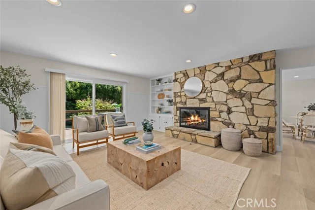 304 N Meadows photo 4