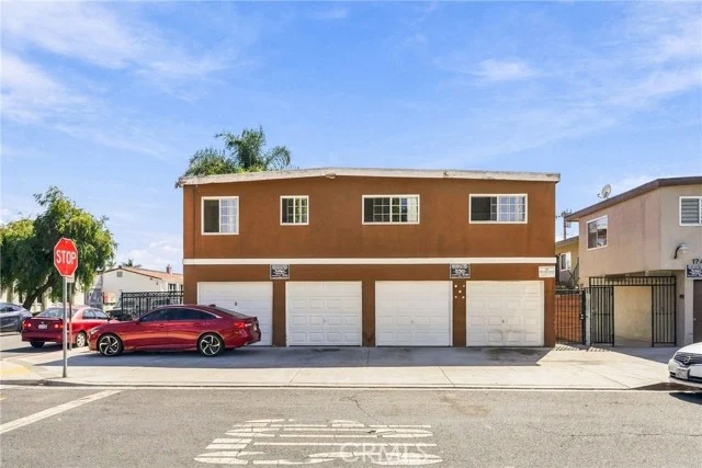 5333 Pine Avenue photo 3