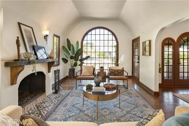 3109 Stanford Avenue photo 4